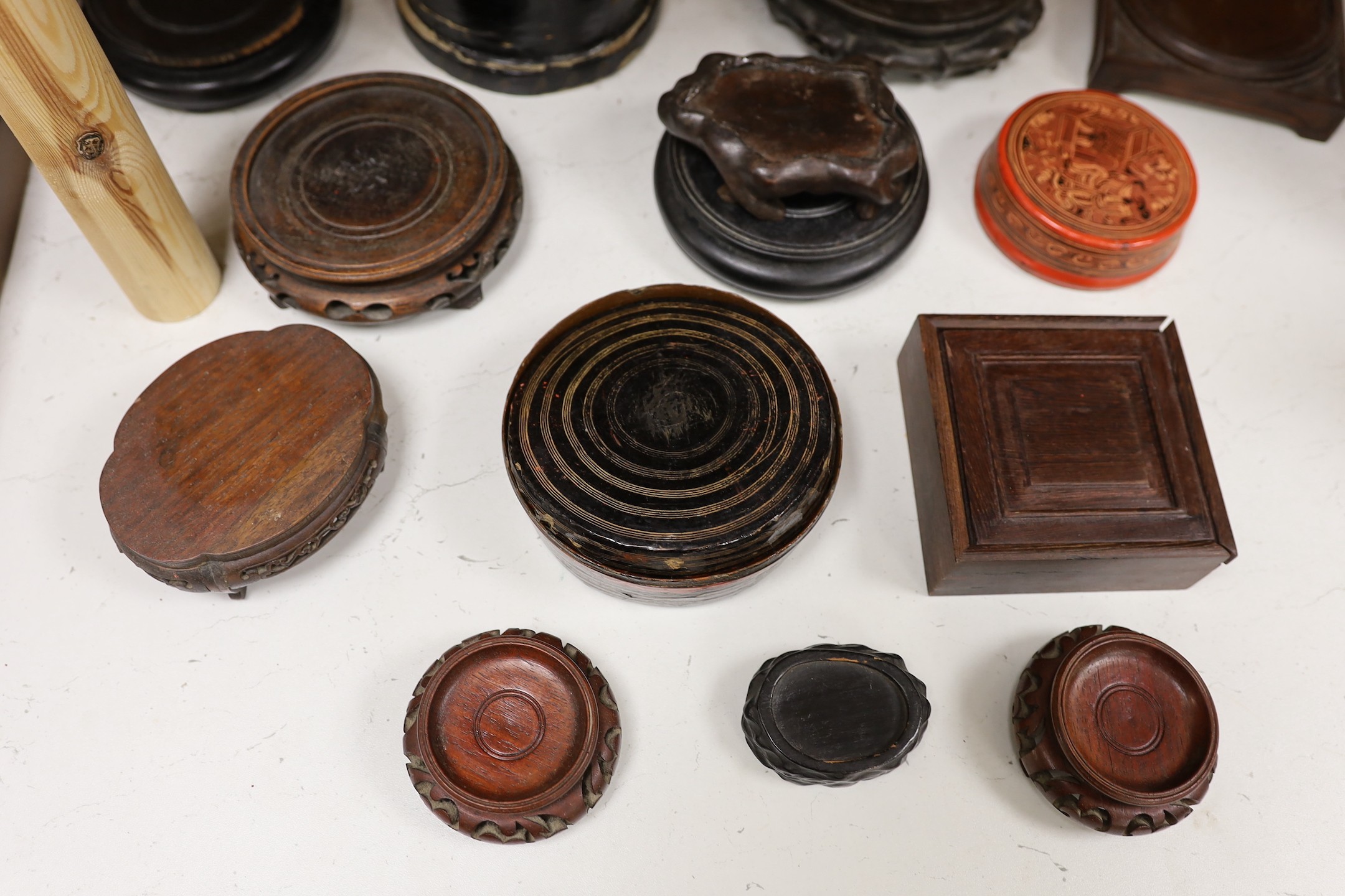 A group of Chinese and Oriental wood stands and a box